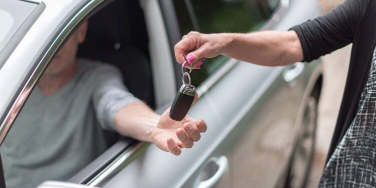 Como valorizar seu carro usado e fechar o melhor negócio na venda