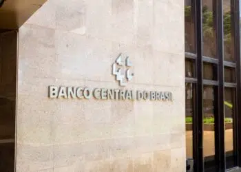Demora do Banco Central no caso Master acende alerta de risco sistêmico. Créditos: depositphotos.com / rmcarvalhobsb