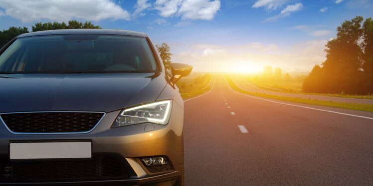 Lei do Farol muda regras e exige atenção dos motoristas