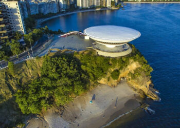 A cidade no Rio de Janeiro que atrai quem busca qualidade de vida e contato com a natureza