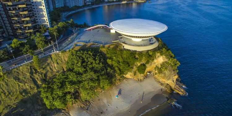 A cidade no Rio de Janeiro que atrai quem busca qualidade de vida e contato com a natureza