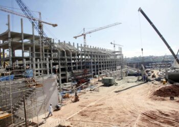 O setor imobiliário está entre os destaques na temporada de balanço do 3º trimestre no Brasil (Créditos: depositphotos.com / casadaphoto)