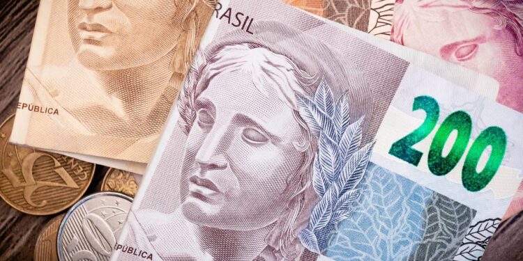 Idosos com 60 anos ou mais recebem aviso importante em novembro