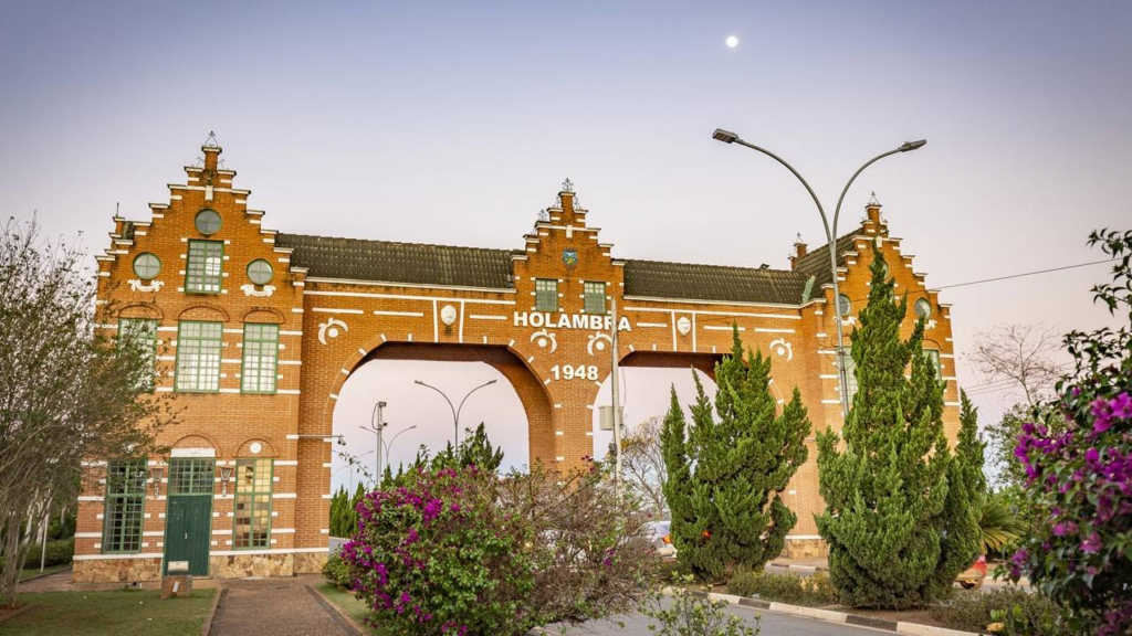 A cidade de São Paulo que combina flores, tradição holandesa e tranquilidade