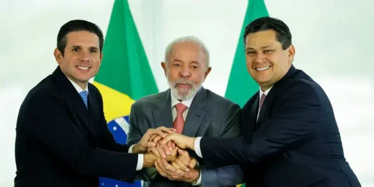 Lula, Hugo Motta e Davi Alcolumbre