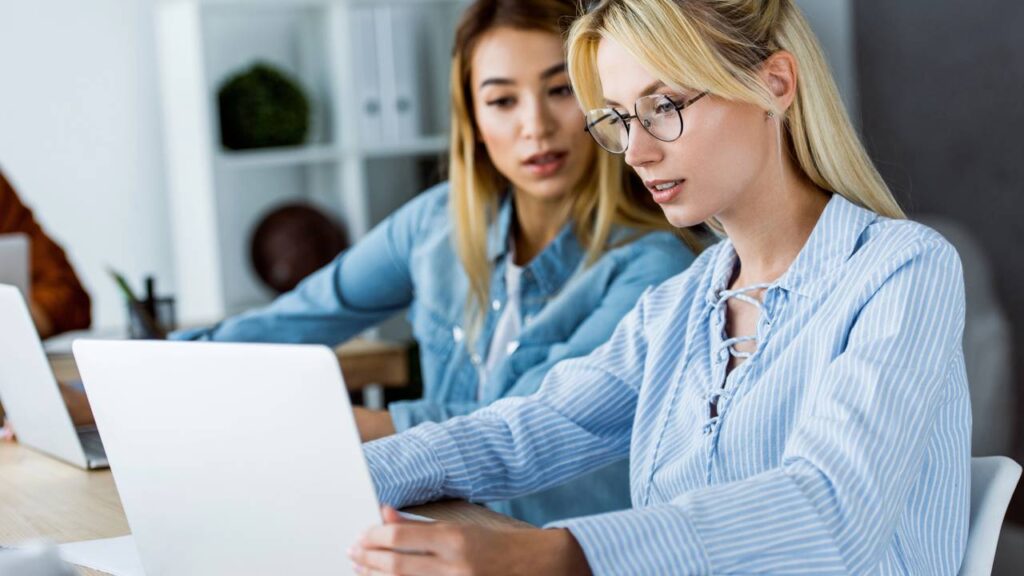 Profissões digitais crescem com a era do marketing e da criação online