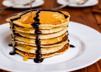 A panqueca americana fofinha e rápida que você faz em poucos minutos