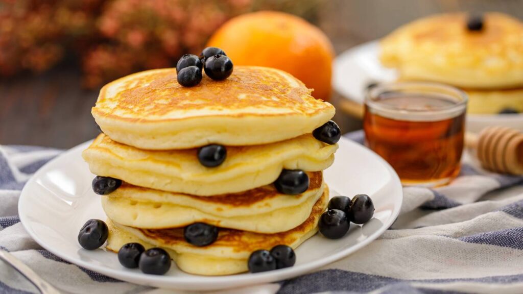 A panqueca americana fofinha e rápida que você faz em poucos minutos