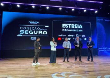 Renato Batista e Paula Moraes, âncora da BM&C News, ao lado de alguns entrevistados do novo programa (Foto: Maurílio Goeldner)