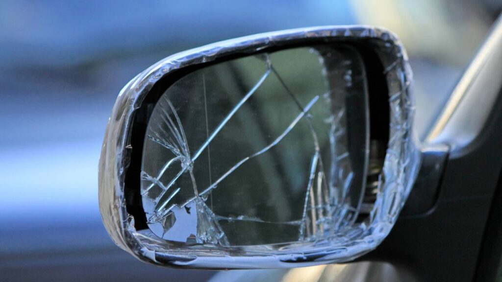 Lei do Retrovisor muda exigências e pede mais atenção dos motoristas