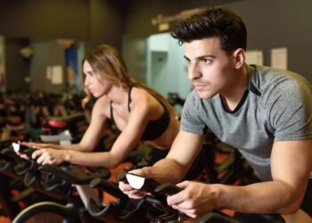 Como queimar o máximo de calorias na bicicleta com o ajuste perfeito