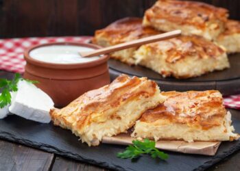 A torta salgada simples e super fofinha que você faz com o que tiver em casa