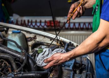 A troca de óleo correta que pode salvar o motor e o seu bolso
