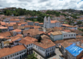 Conheça a cidade com charme colonial e natureza exuberante no norte de Minas Gerais