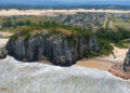 A cidade sulista que encanta com sua paisagem à beira-mar e boa culinária