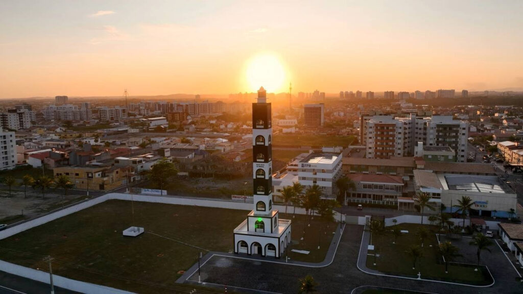 A capital nordestina que surpreende com suas belas praias tranquilas