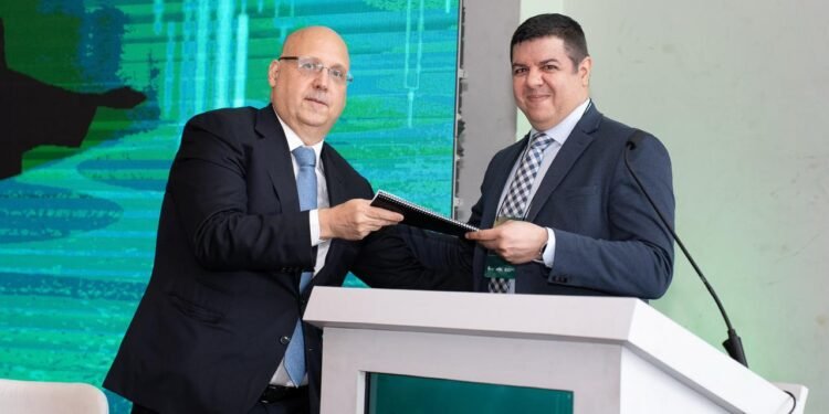 Fábio Coelho (Amec) e Otto Lobo, presidente interino da CVM