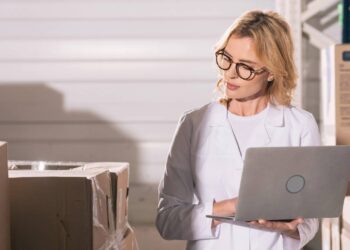 Profissão que atua como "guardião digital" das empresas e já paga salários que passam dos R$ 18 mil