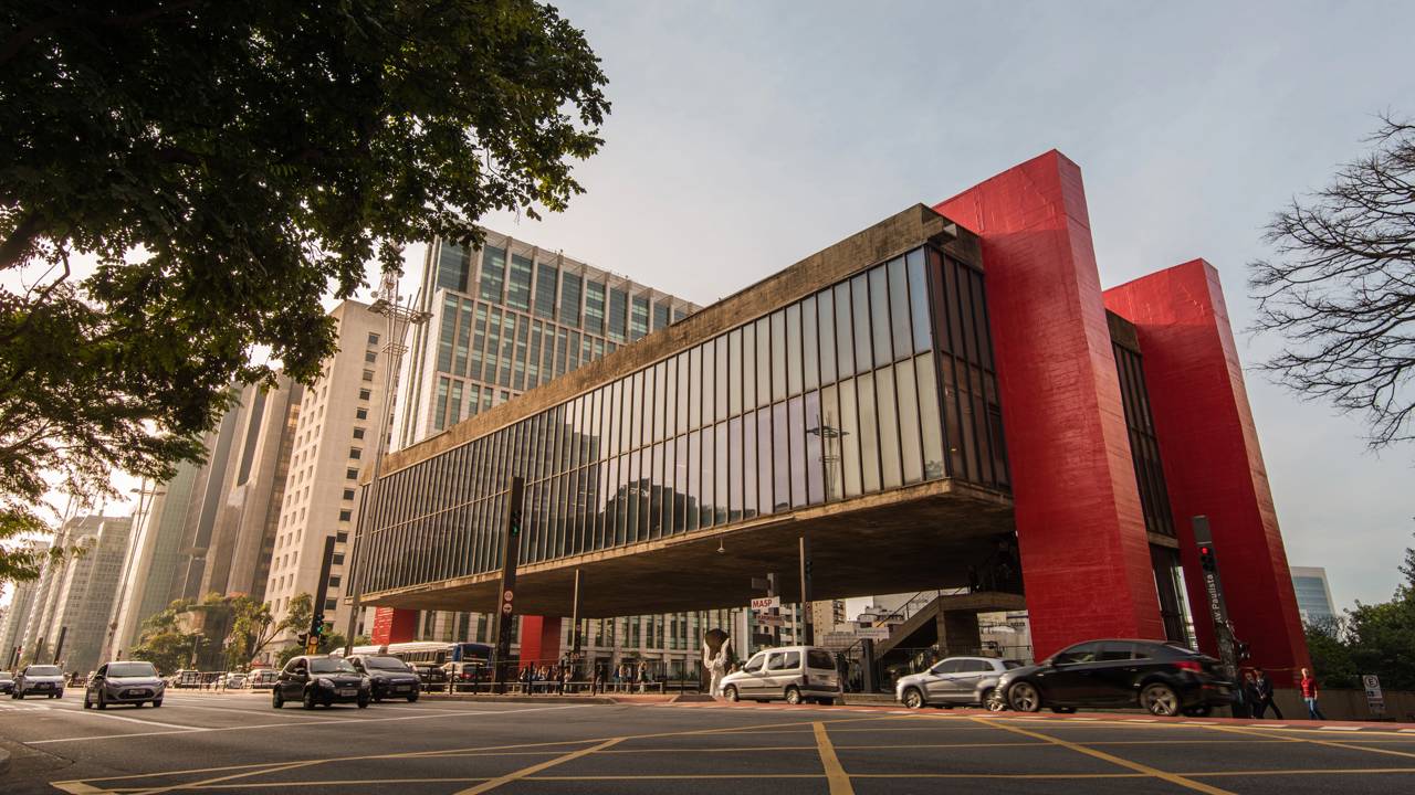 Fundado em 1947, o MASP consolida acervo internacional e amplia espaço para arte brasileira e latino-americana