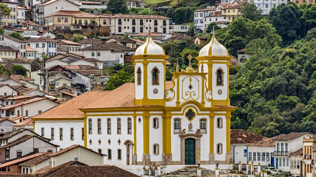 Cidade fundada em 1711 foi o coração do ciclo do ouro e palco da Inconfidência Mineira