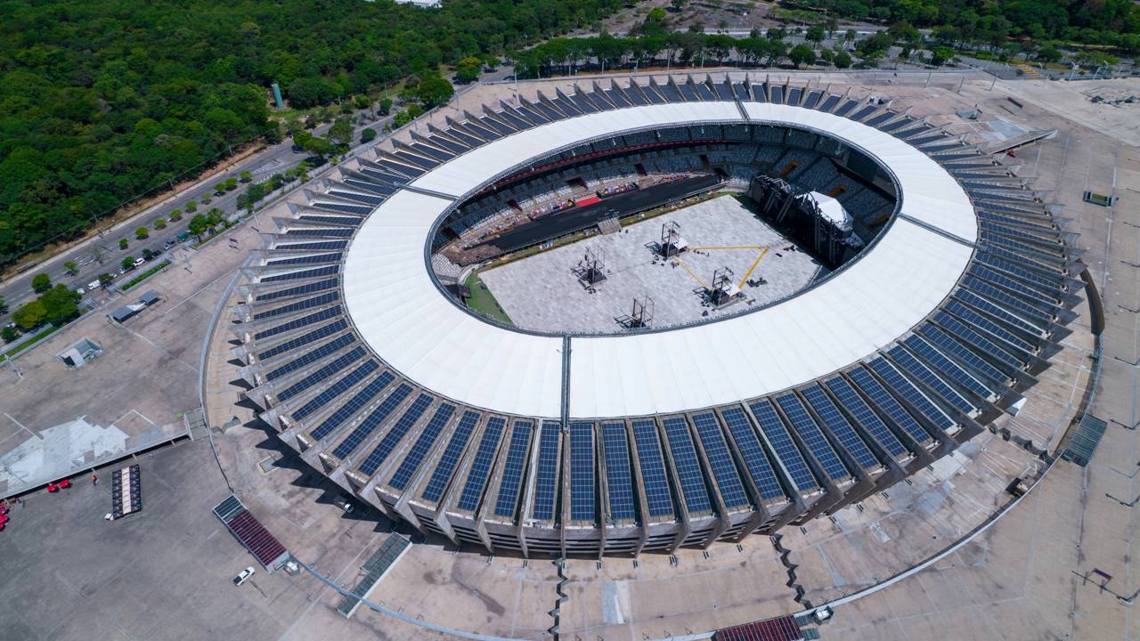 Com 61.846 lugares e uma fachada tombada pelo patrimônio, o estádio mineiro de 1965 virou o palco mais tradicional do futebol em Minas Gerais