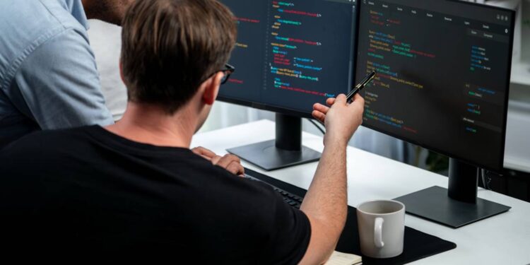 O cérebro por trás dos grandes aplicativos que atinge salários de diretor sem precisar ser chefe