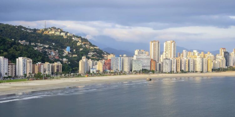 Fundada em 1532, essa cidade do litoral de SP é a mais antiga do País