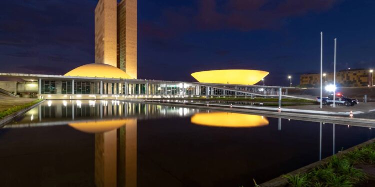 Tensão política em Brasília