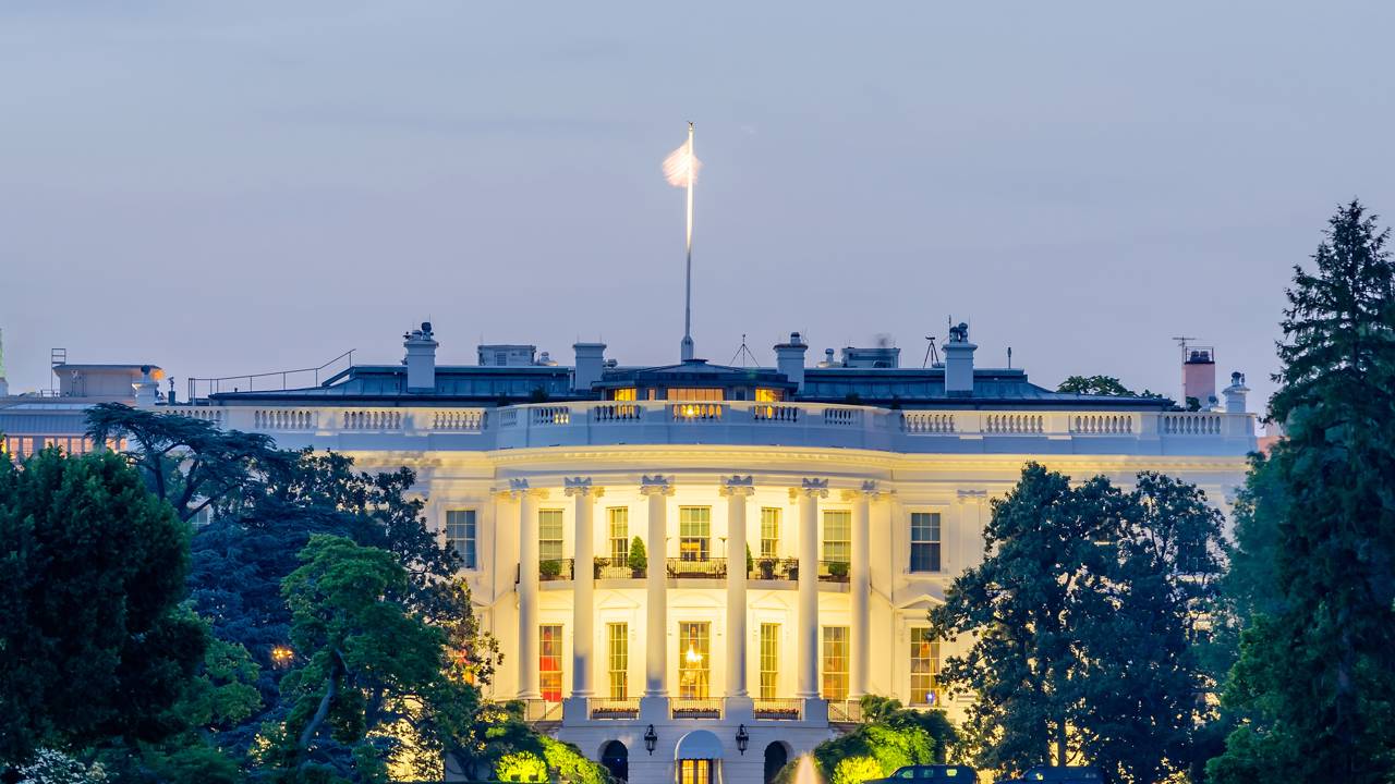 Com 132 cômodos e 6 andares, a estrutura virou a residência do presidente dos EUA e o maior símbolo do poder mundial