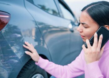 Veja como recuperar o brilho do seu carro e apagar os pequenos arranhões