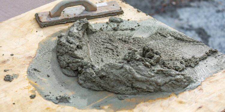 Novo material substitui o cimento tradicional com menor custo e maior rapidez na construção