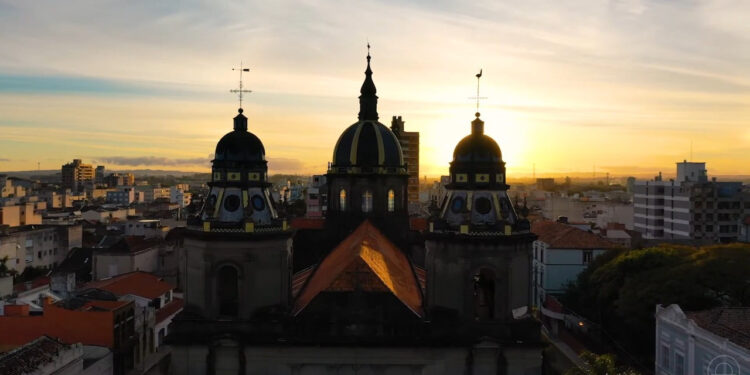 A cidade das charqueadas e dos doces que está conquistando viajantes