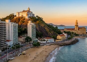 Cidade fundada em 1535, é o berço do Espírito Santo e a cidade mais antiga do estado