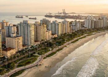 Cidade do litoral de SP, uma das mais antigas do país, é a casa do Rei do Futebol, Pelé