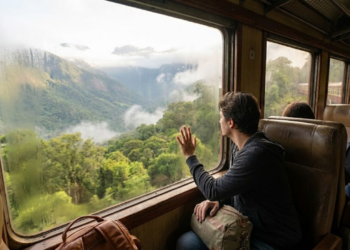 A viagem de trem que dura 4 horas, passa por montanhas, natureza e uma ponte de 70 metros de altura, por menos de R$ 150