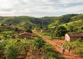 Povoado nordestino com poucos moradores reúne cachoeiras, solo fértil e culinária marcante
