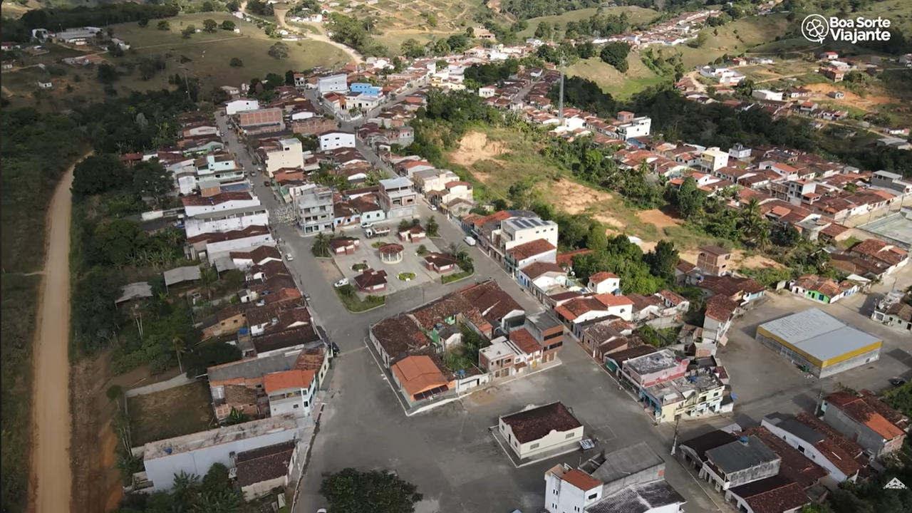 Povoado nordestino com poucos moradores reúne cachoeiras, solo fértil e culinária marcante