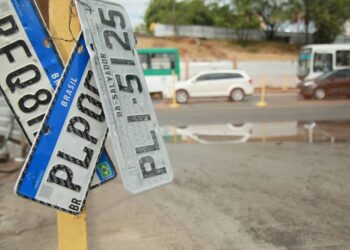 Lei da Placa Mercosul muda regras e exige atenção dos motoristas na hora de atualizar o veículo