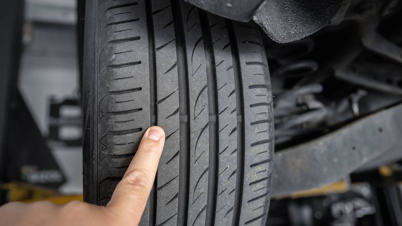 Os 5 erros mais comuns ao dirigir o seu carro que vão te custar caro