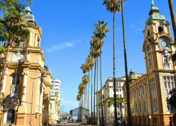 Essa cidade é perfeita para curtir parques, museus, cafés e um pôr do sol inesquecível mesmo em roteiros curtos