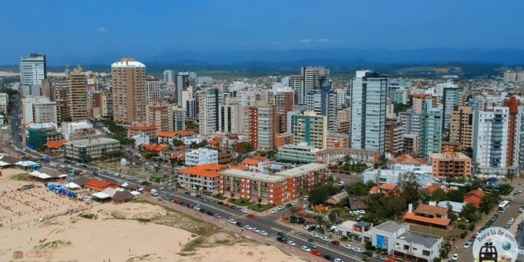 A cidade sulista que encanta com paisagens à beira-mar e revela o seu charme