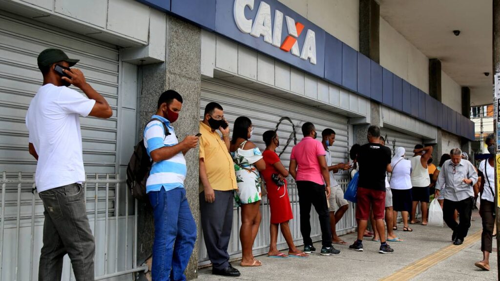 Quem tem direito ao décimo terceiro salário e como o valor é calculado