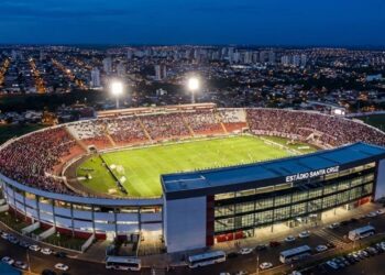 Com capacidade para 29 mil pessoas e uma arena multiuso moderna, o estádio do Botafogo-SP virou um marco do futebol e de shows no interior paulista