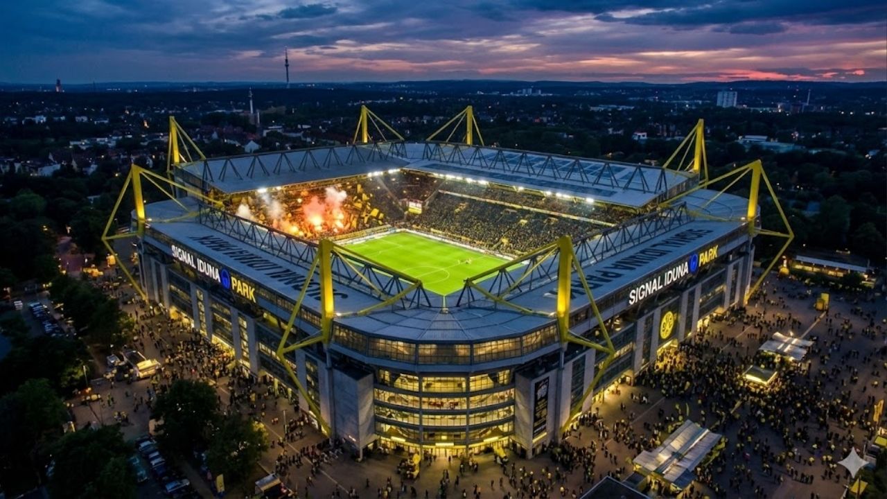 Com 81.365 lugares e uma muralha amarela de 24 mil torcedores, o estádio de 1974 virou o maior da Alemanha e o templo mais pulsante da Europa