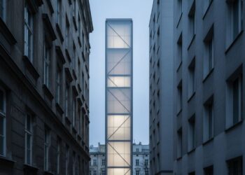 Com apenas 122 cm de largura, a Keret House na Polônia é a casa mais estreita do mundo e fica espremida entre dois prédios em uma fenda urbana