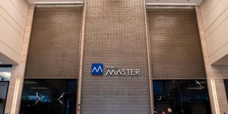 FACHADA DO BANCO MASTER