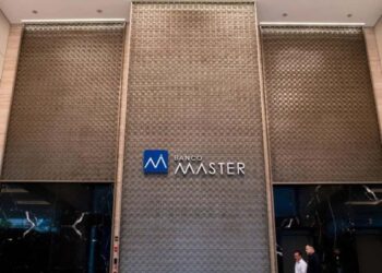 FACHADA DO BANCO MASTER