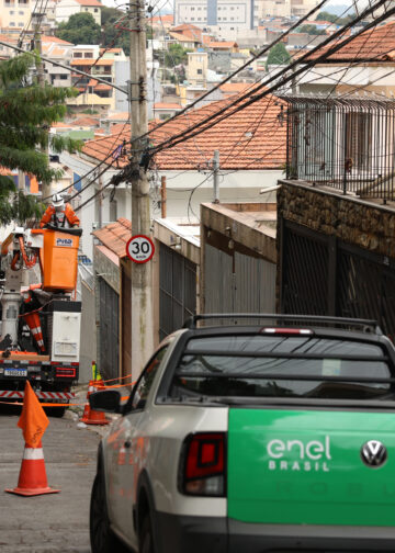 TRABALHADORES DA ENEL