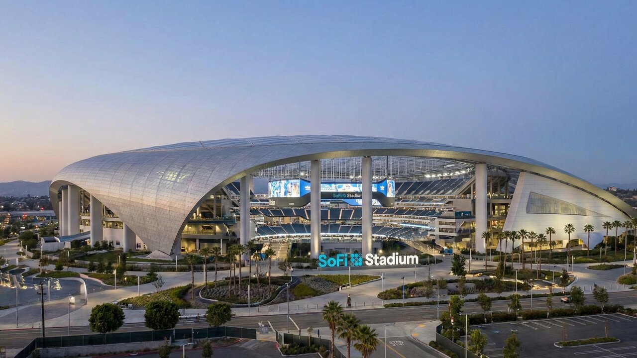 Com custo de US$ 5,5 bilhões e um telão 360º, a arena virou o estádio mais caro e tecnológico já construído no mundo