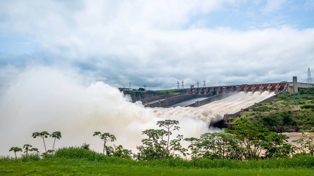 Com 20 turbinas e gestão binacional, Itaipu é uma das maiores hidrelétricas do mundo em geração de energia